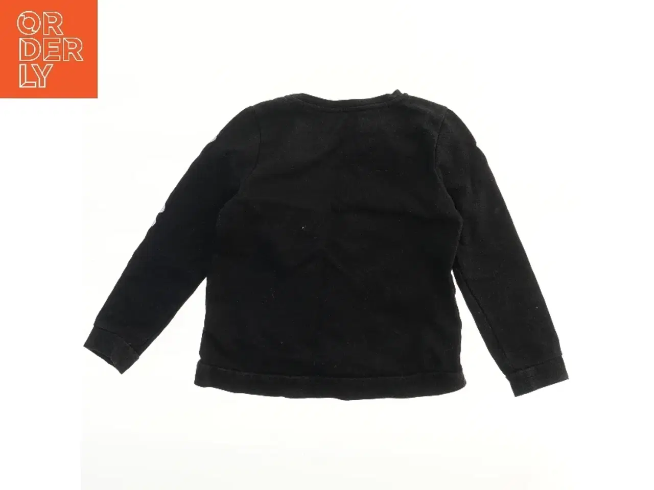 Billede 2 - Bluse med skelet design fra H&M (str. 122)