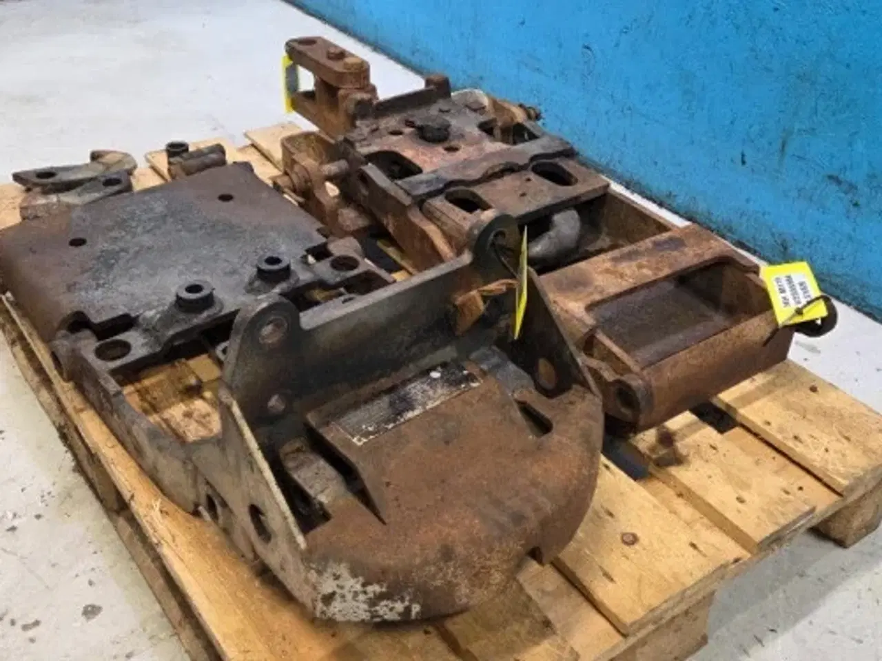 Billede 5 - New Holland M115 Hitch Træk Kit 82012769