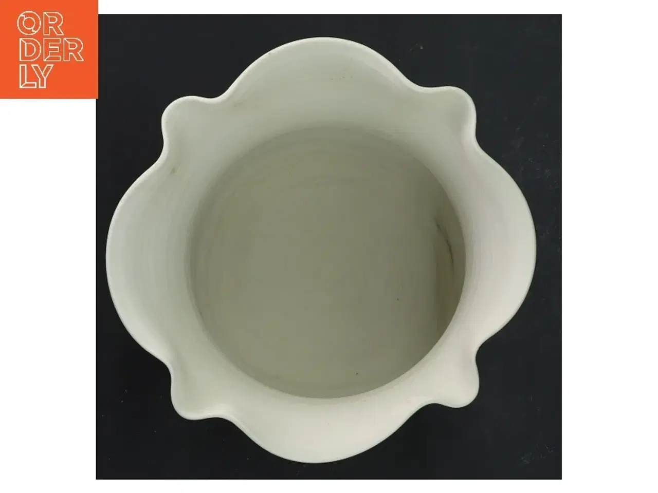 Billede 3 - Keramikvase med bølget kant fra Susanne Bolt (str. Ø 13 cm længde 14 cm)