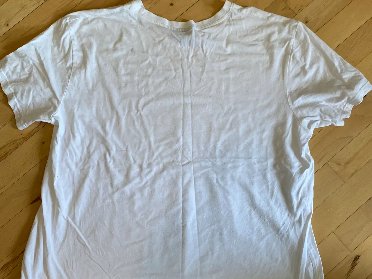 Billede 6 - T-shirt i hvid 