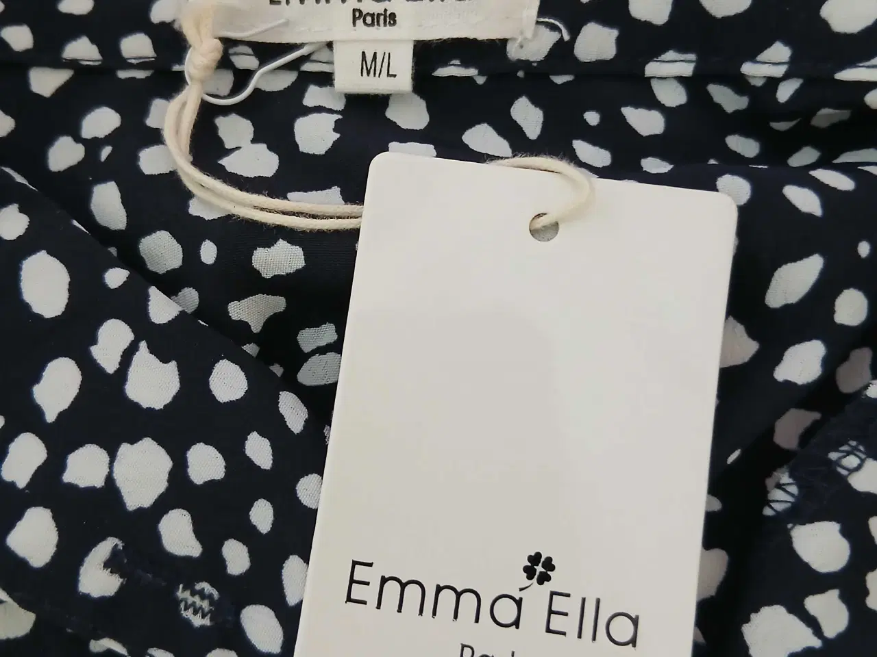 Billede 8 - Skjorte. Emma Ella. M/L