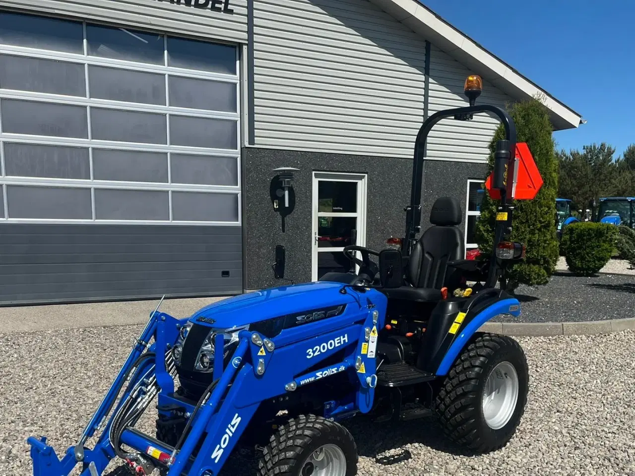 Billede 2 - Solis H26 HST Med Frontlæsser og GardenPro dæk
