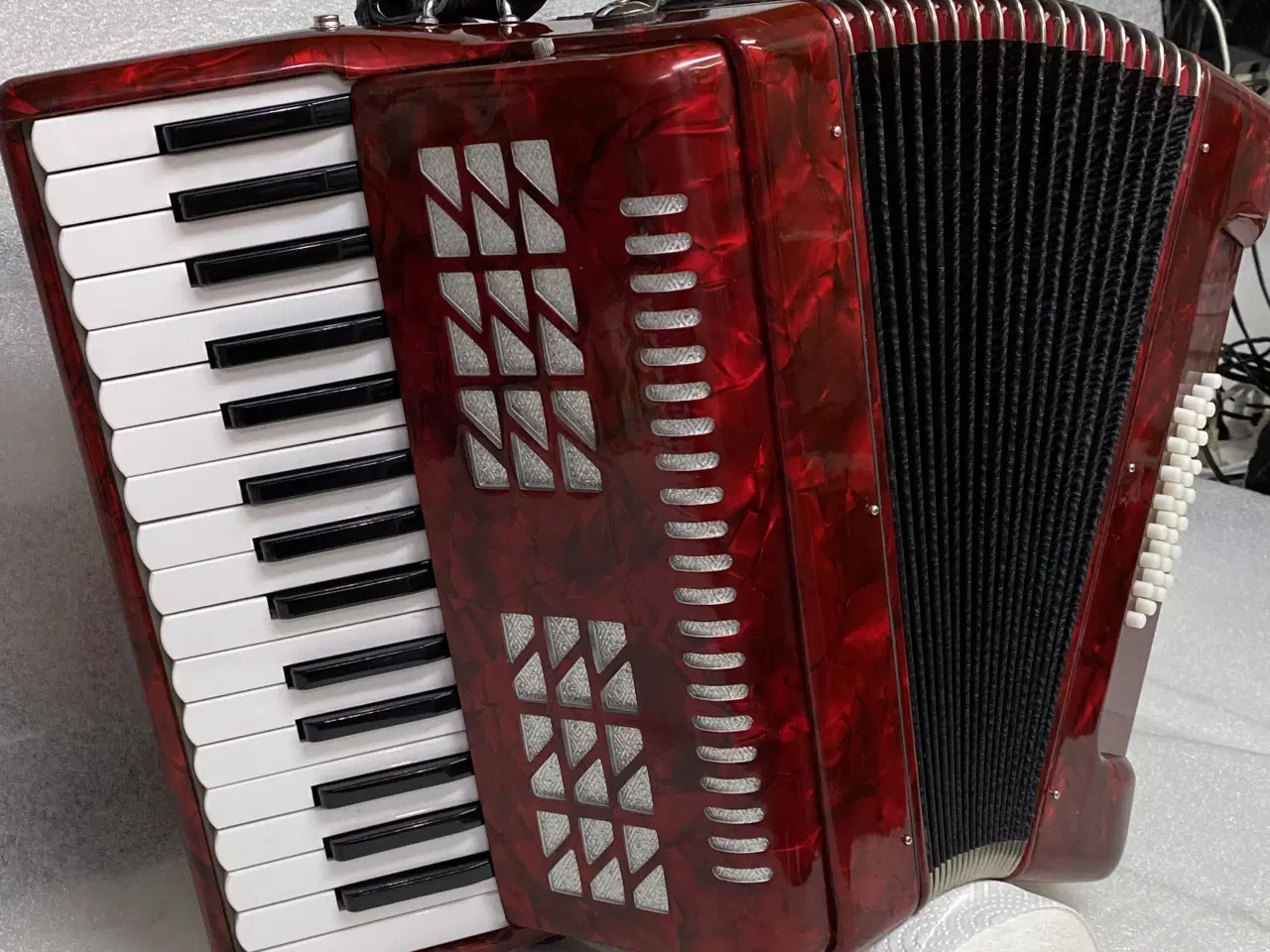 Billede 1 - Tangentharmonika – næsten ny 