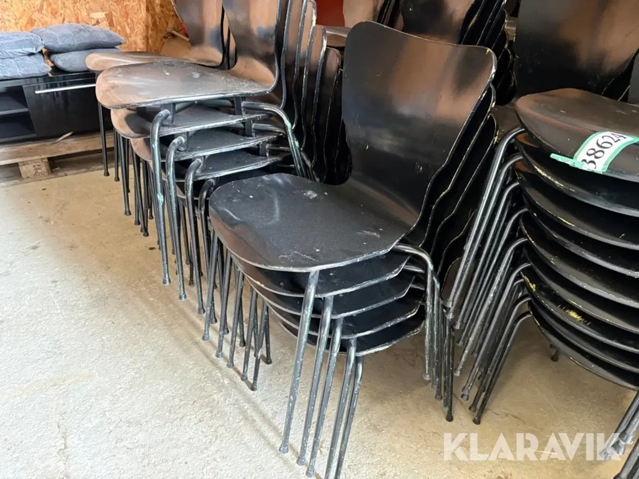 Billede 3 - Lot med stole - ca 85 styk
