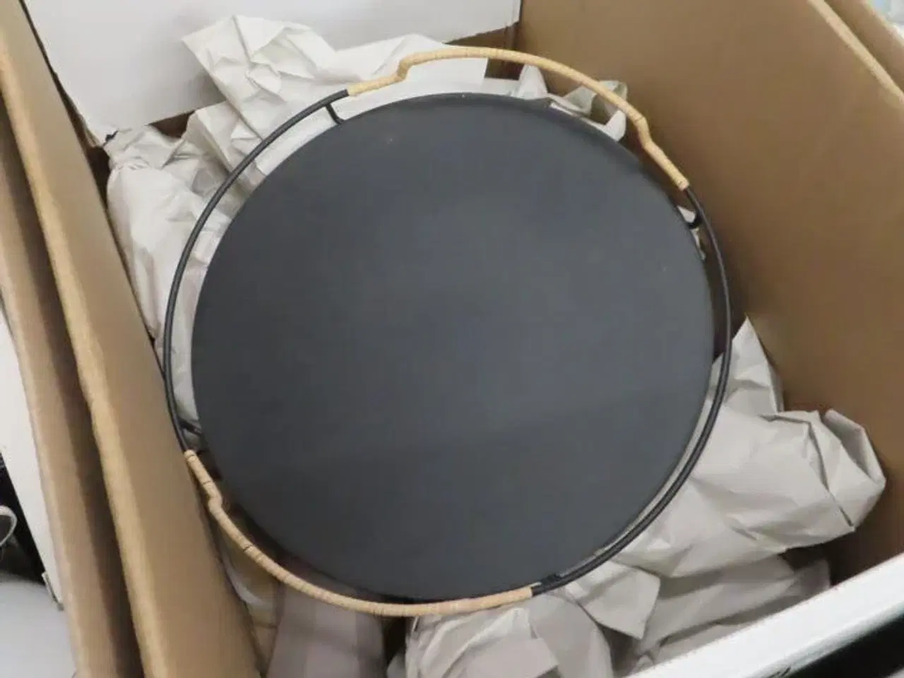 Billede 8 - Indhold af te-køkken samt diverse brugskunst