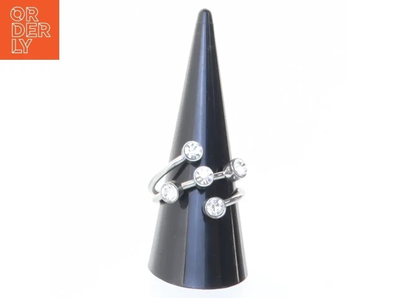 Billede 2 - Ring med klare sten (str. Størrelse, 59)