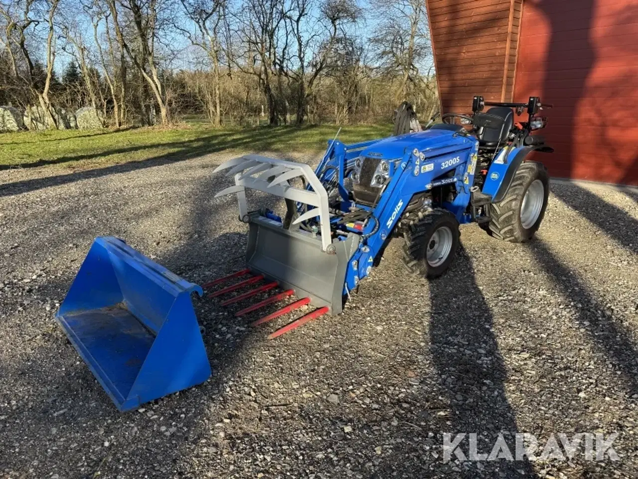 Billede 1 - Traktor Solis 26 med frontlæsser