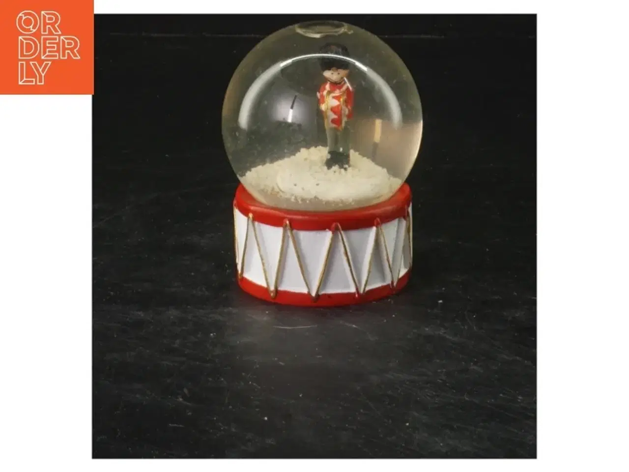 Billede 1 - Snekugle med trommeslager/garder (str. 8x5,5 cm)