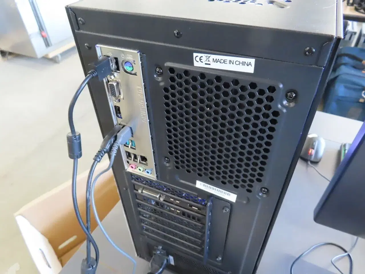 Billede 9 - Komplet Gaming PC med Skærm, Mus og tastetur (SHARK GAMING, BENQ, STEEL SERIES)