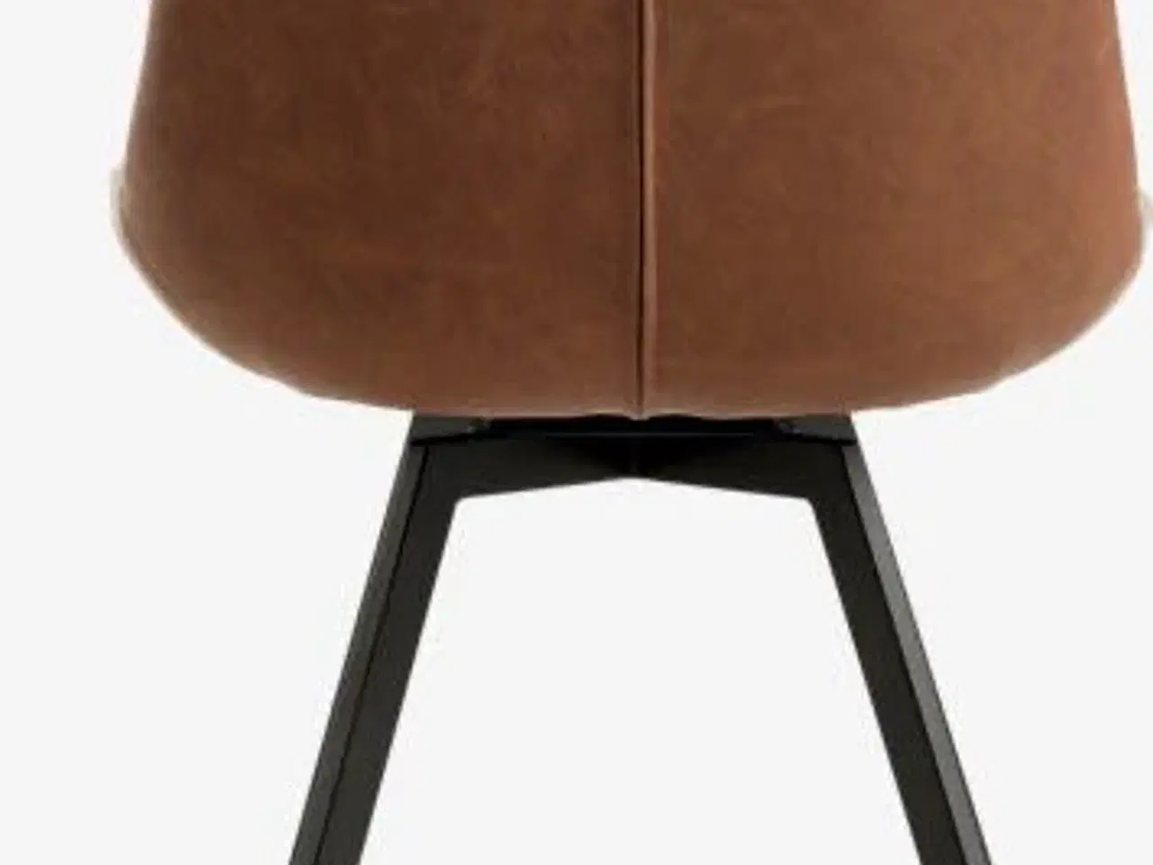 Billede 4 - 2 cognac farvede stole fra Jysk 