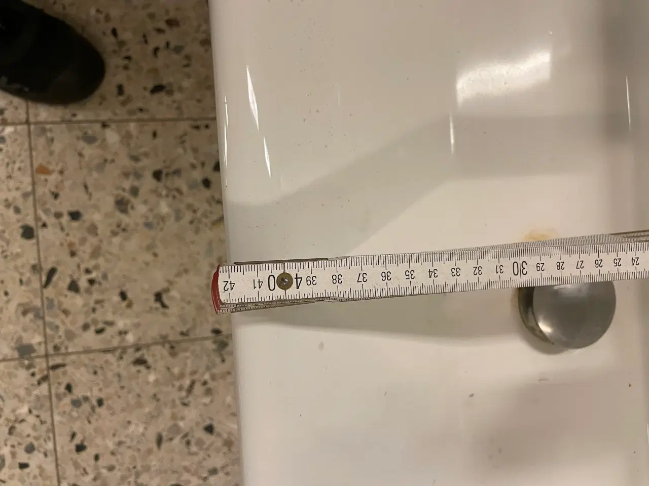 Billede 12 - Hvidt badeværelses møbel