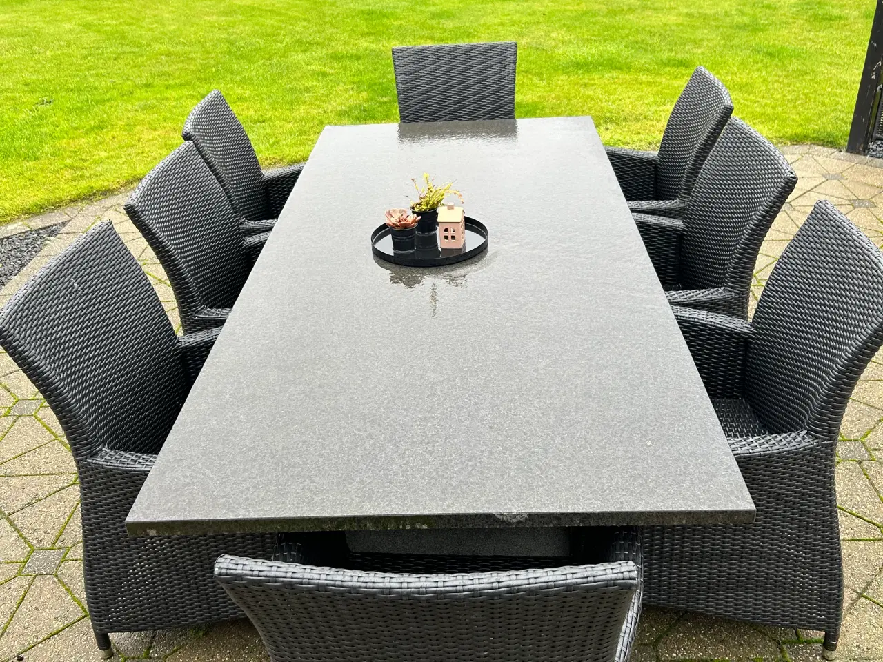 Billede 3 - Granit havebord med 8 stole + hynder
