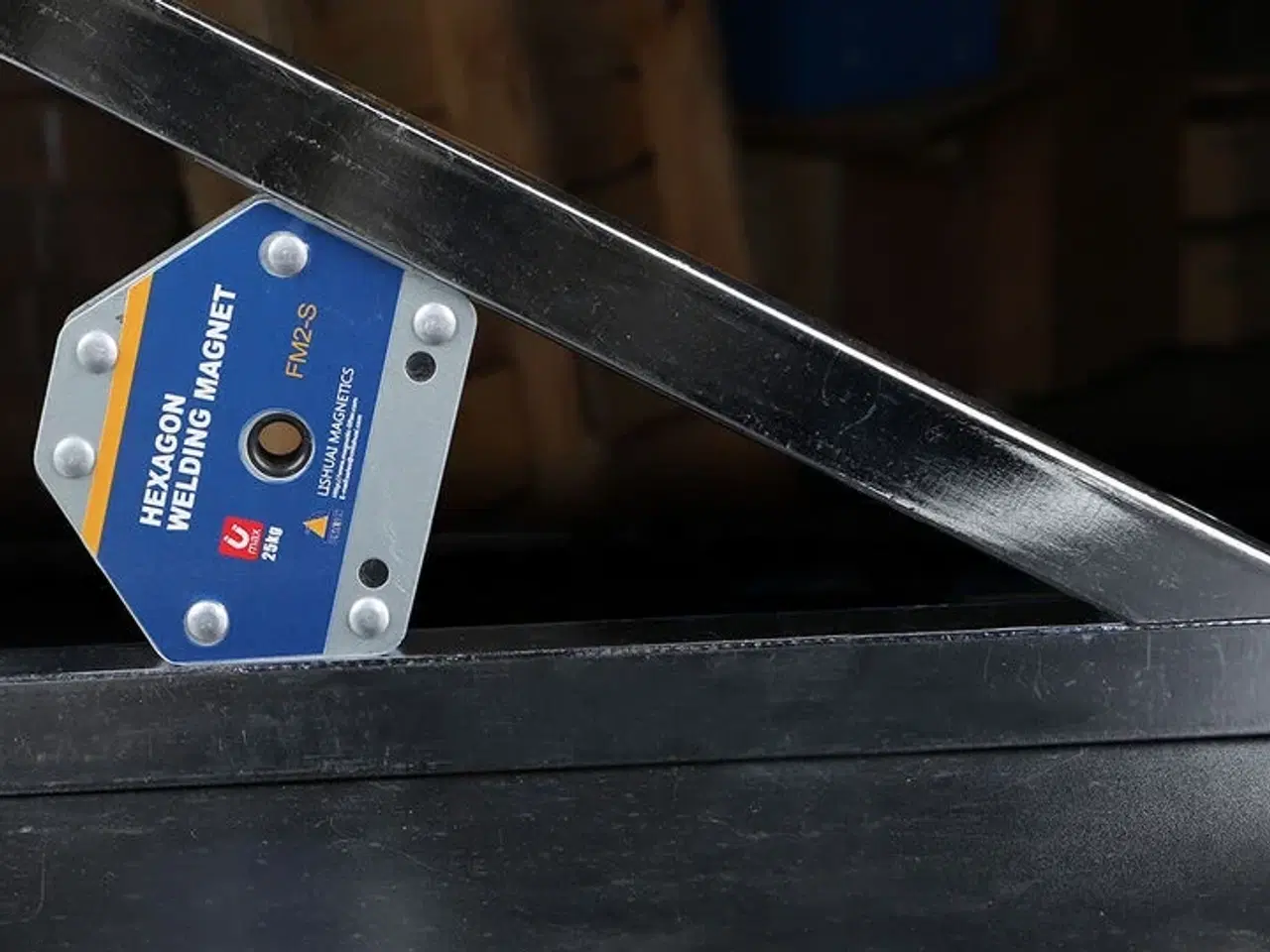 Billede 3 - 5 stk. Hexagon svejsemagnet FM2-S – 25 kg trækkraft (30° / 45° / 60°)