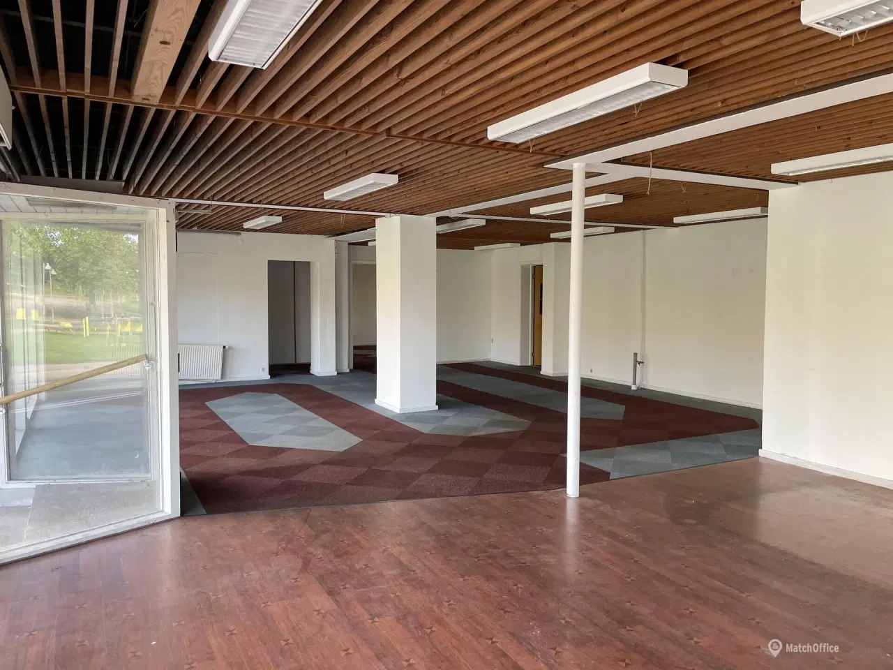 Billede 3 - Erhvervslokale udlejes placeret midt i 4550 Asnæs