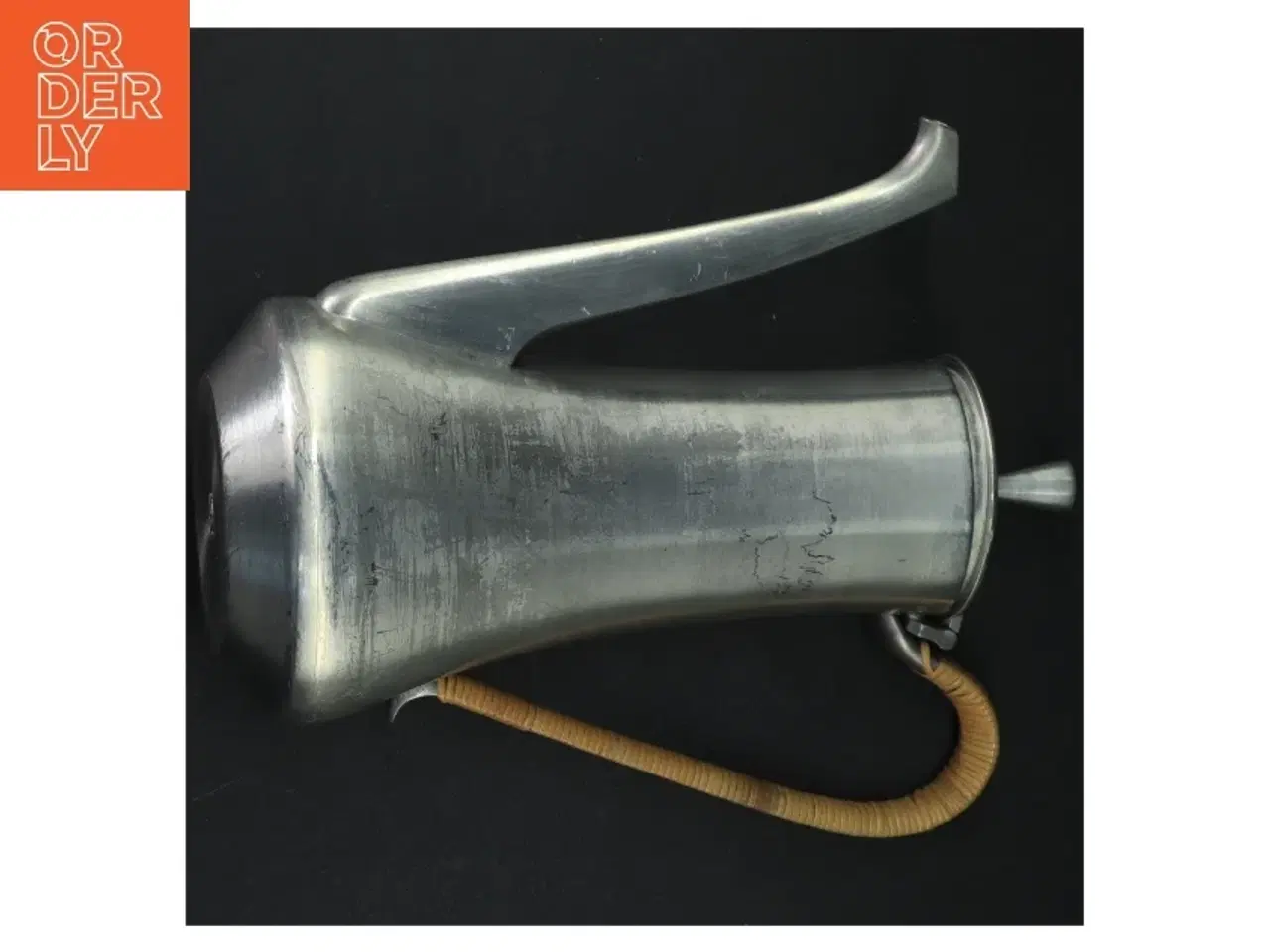 Billede 5 - Støbt kande i tin med træhåndtag (str. 20 cm)