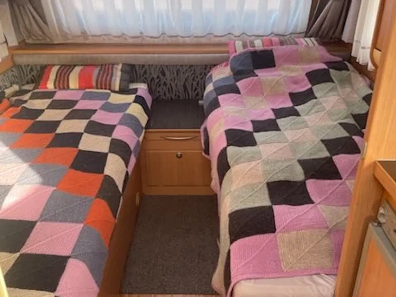 Billede 6 - Adria Adora 472 LU, årgang 2010 m/vinteropbevaring