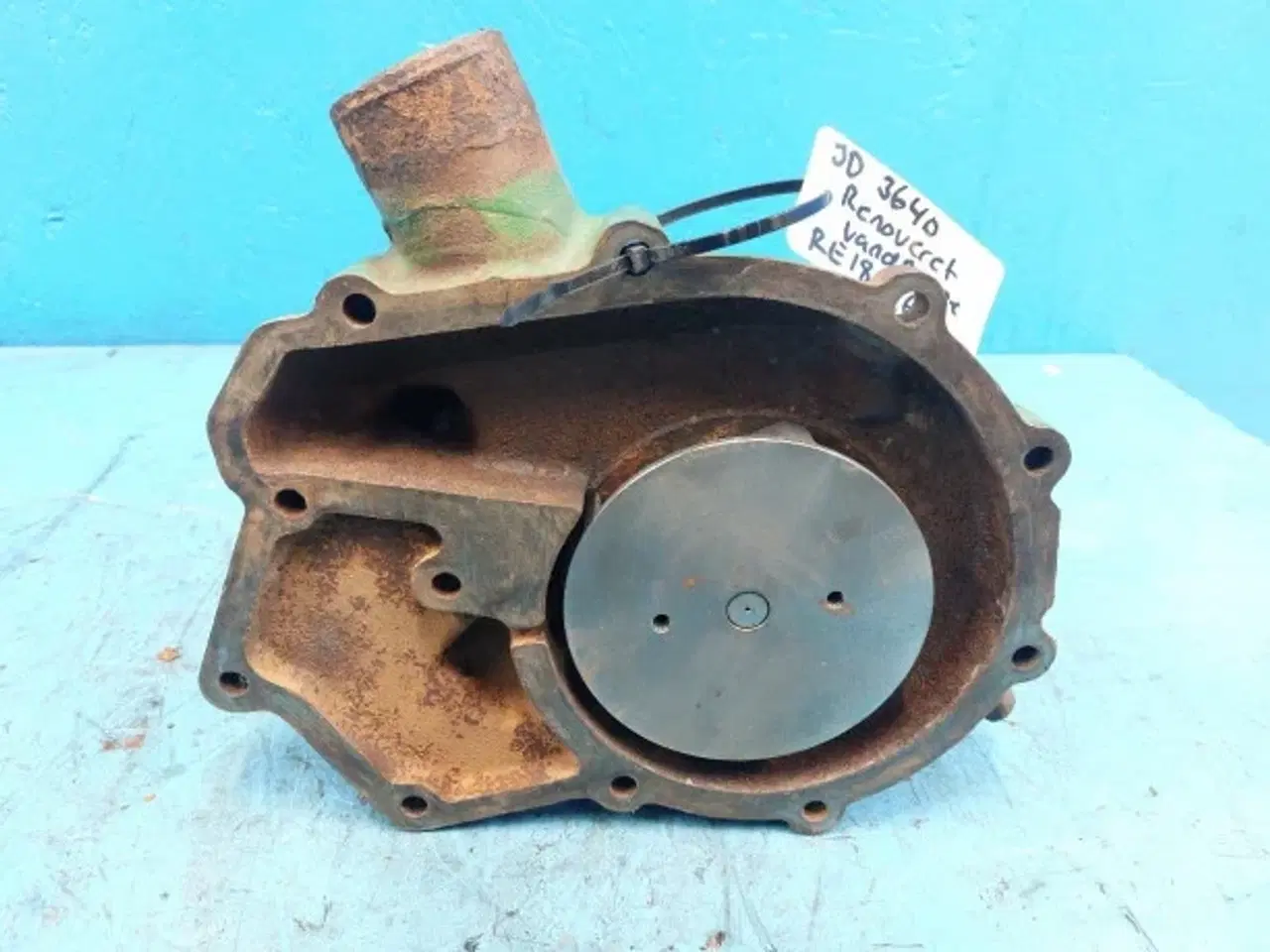 Billede 6 - John Deere 3640 Renoveret Vandpumpe RE18676