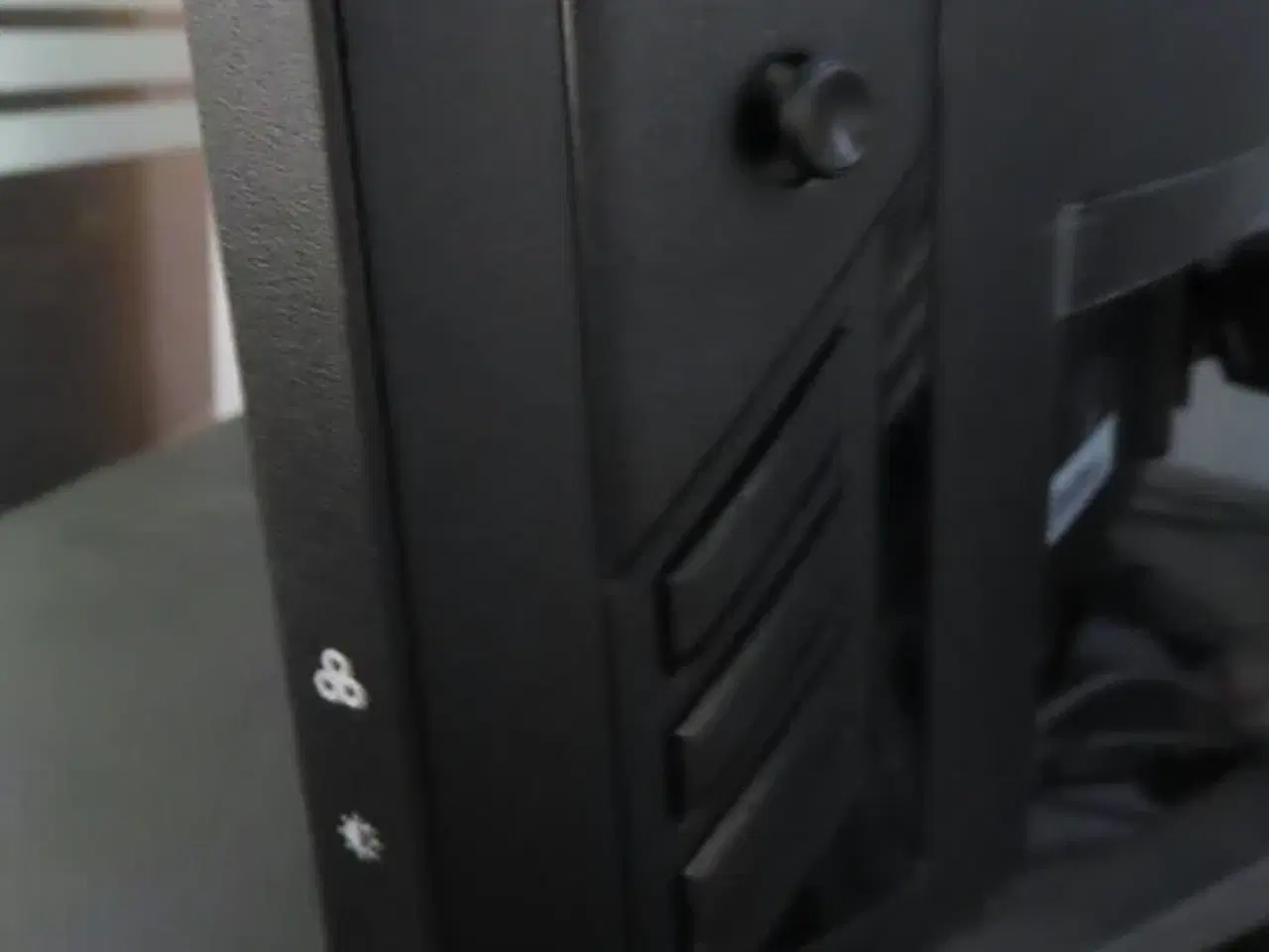 Billede 3 - 27" curved gaming monitor, ASROCK PHANTOM GAMING pg27f15rs1a