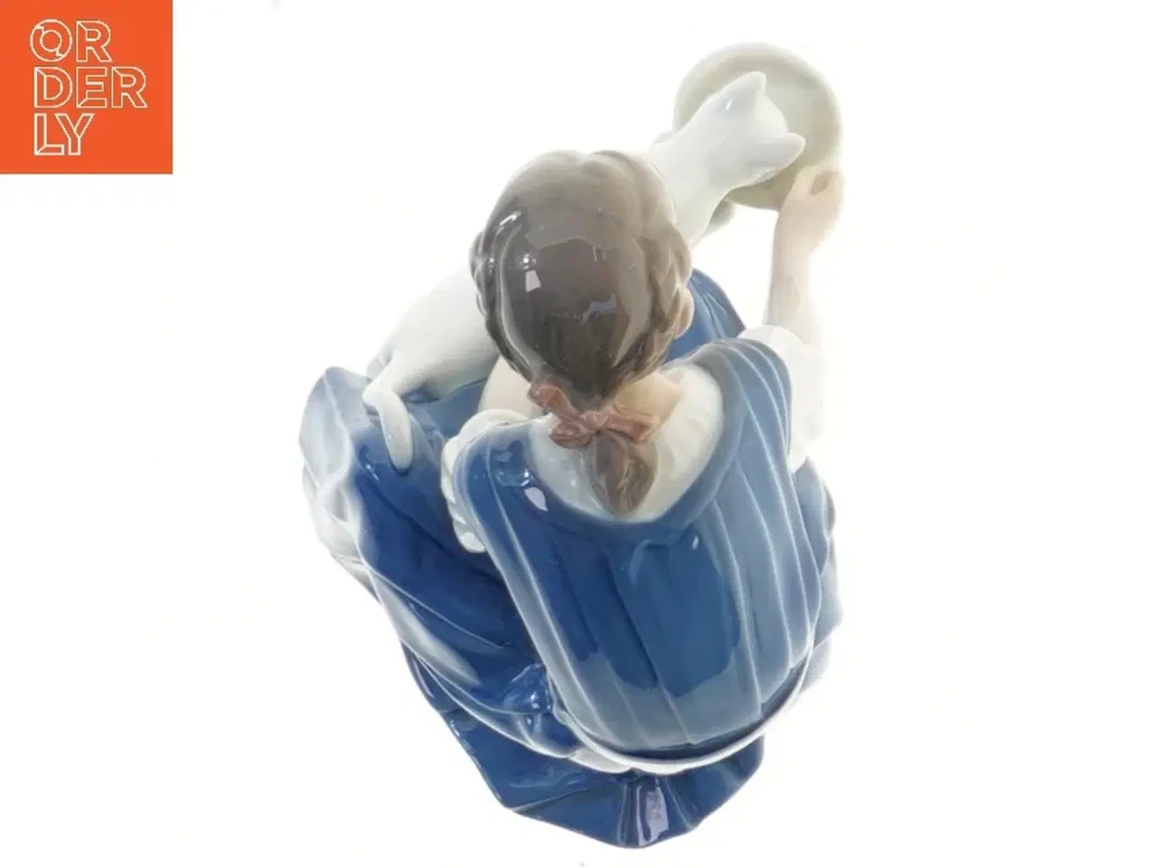 Billede 2 - Porcelænsfigur af pige med kat fra B&G (str. 16,5 cm)