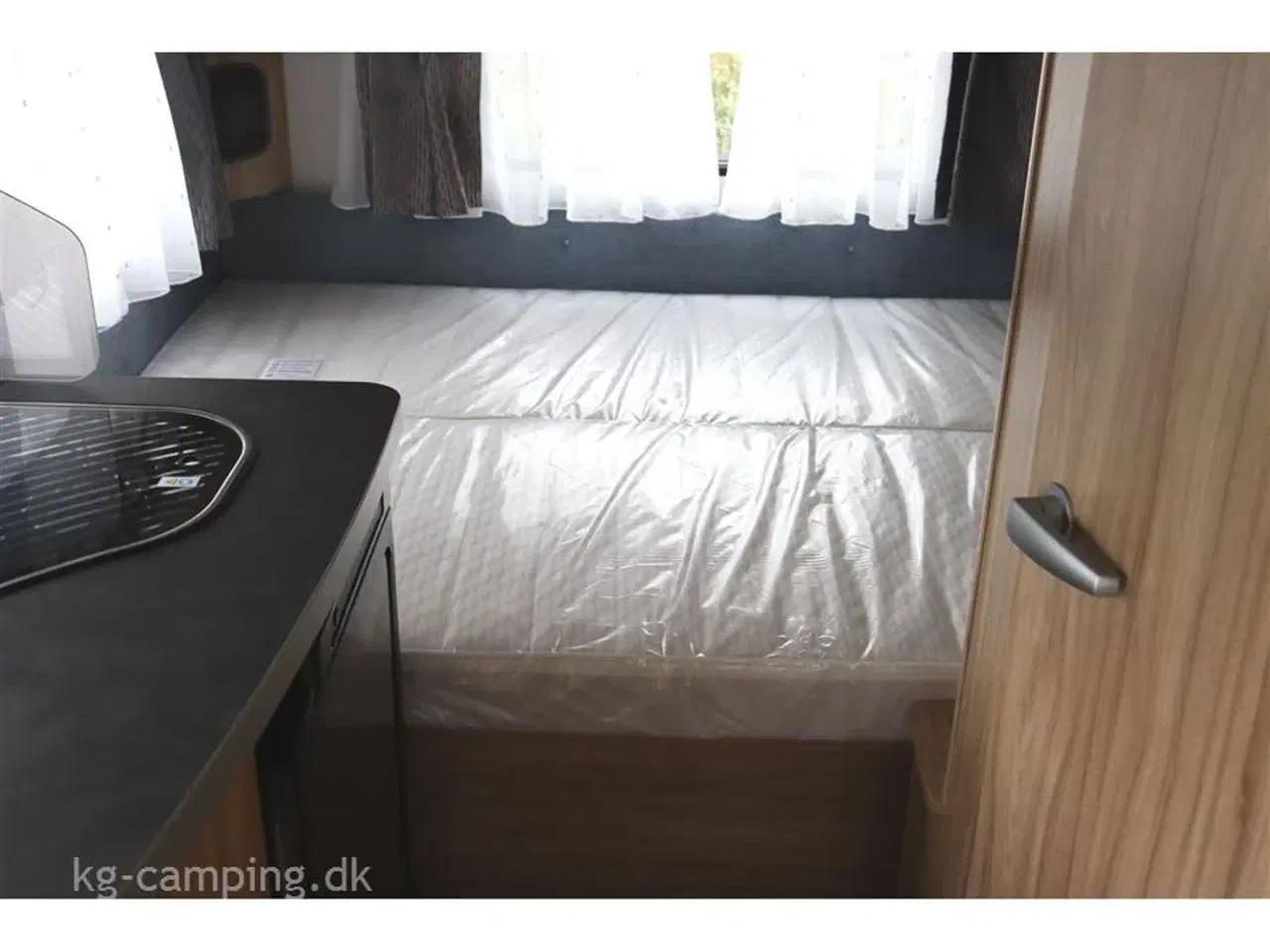 Billede 4 - 2024 - Eriba FEELING 425 EFe   Forårstilbud !! Vi rydder op og sælger derfor til uhørte priser.