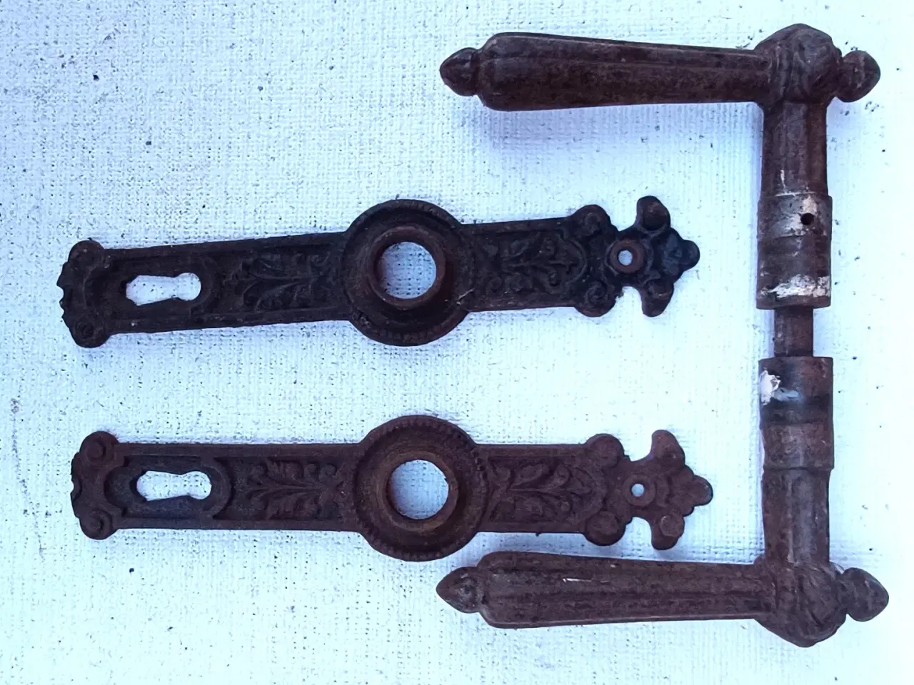Billede 4 - Antikke dørgreb med langskilte.