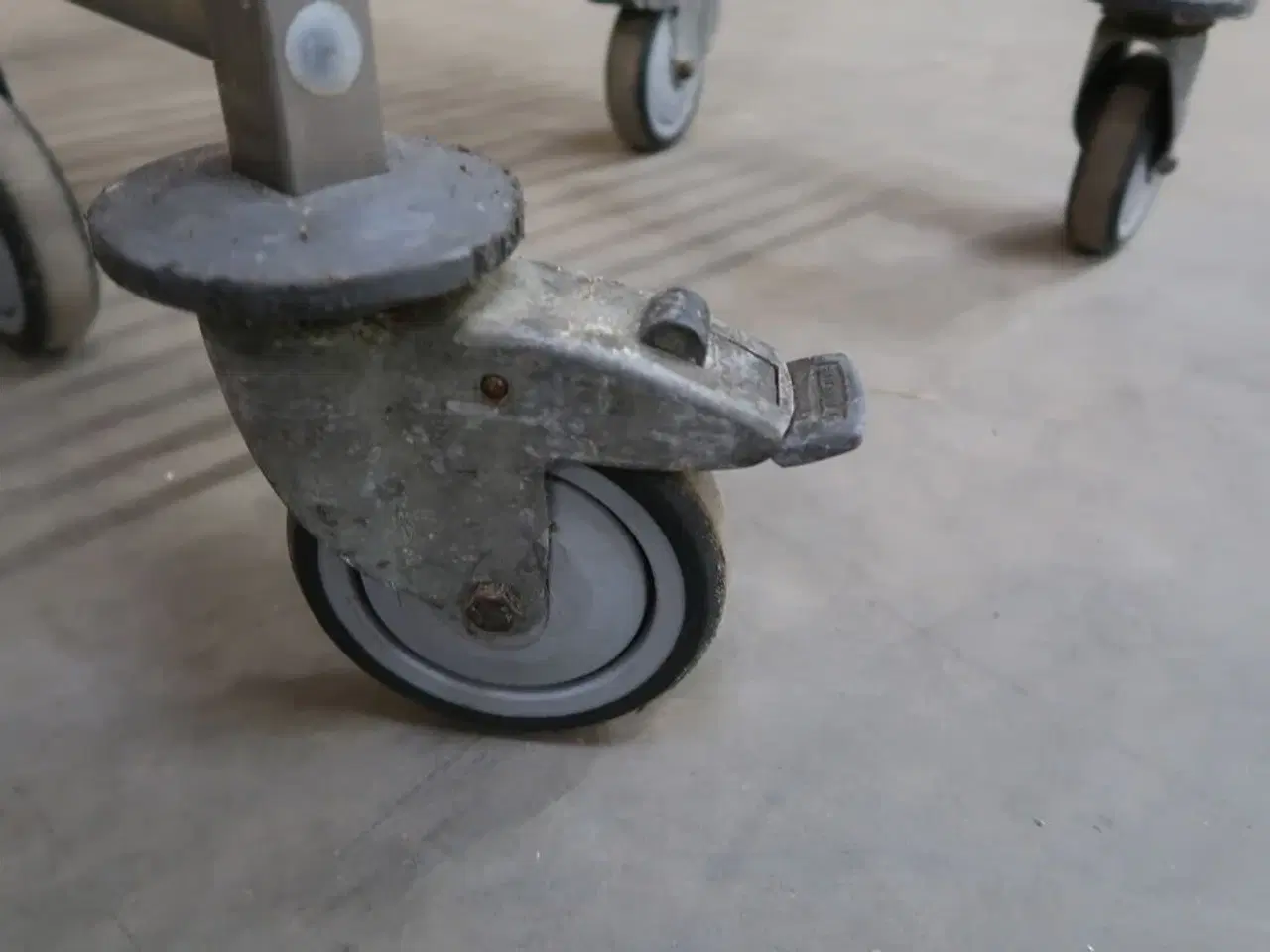 Billede 3 - Bakkevogn til 17 1/1 GN