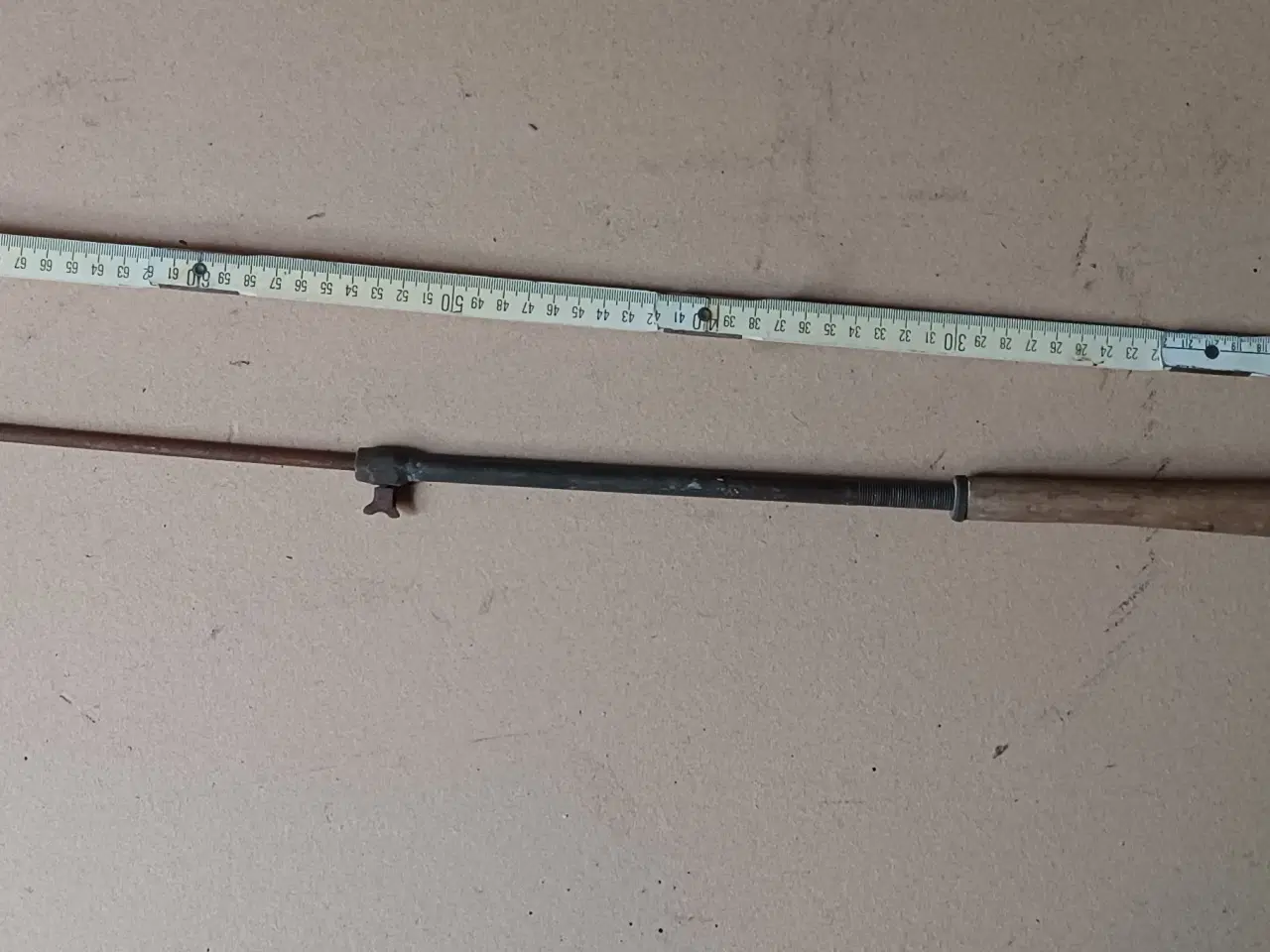 Billede 6 - Antik fiskestang og fangstkrog.