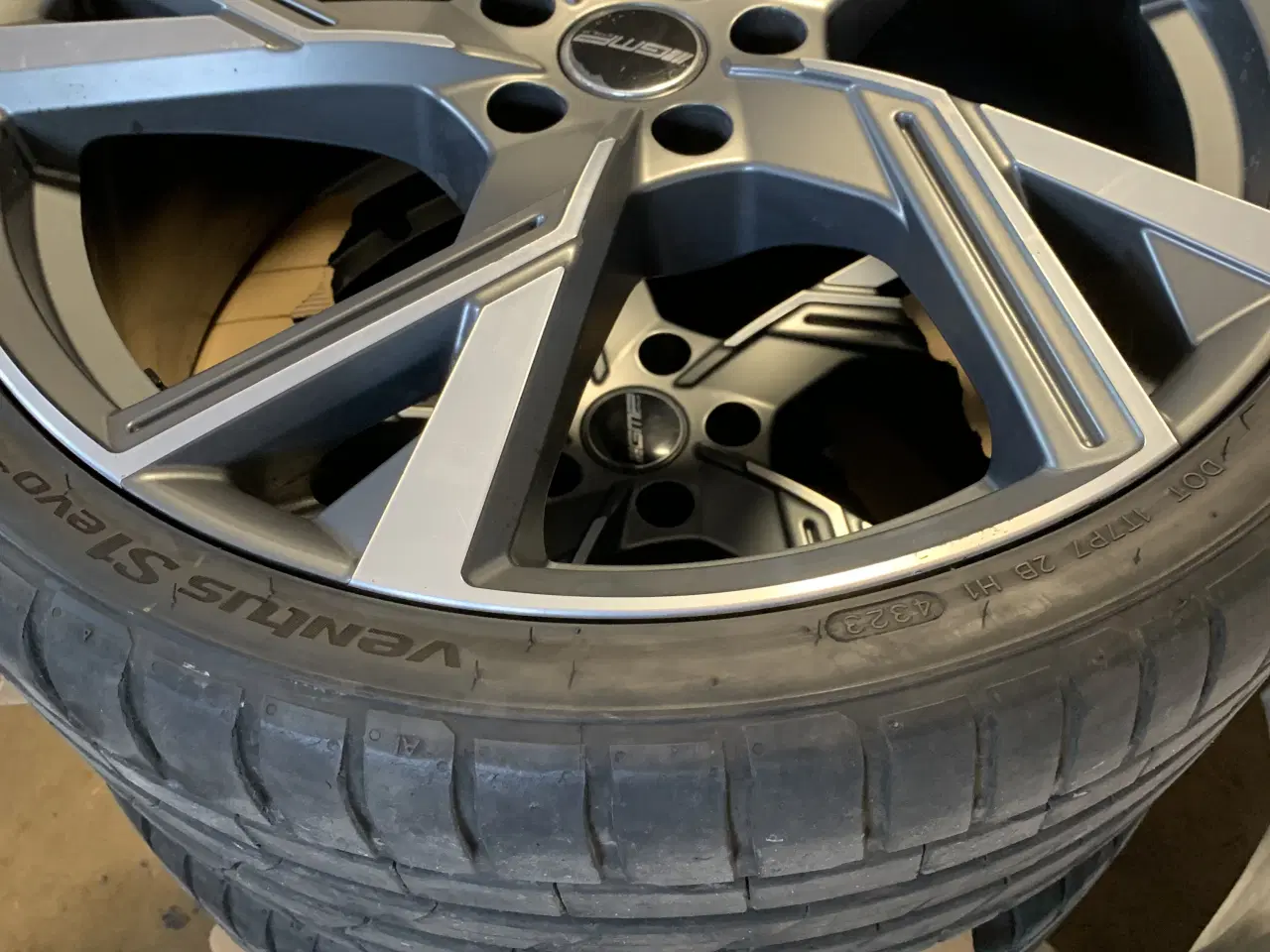 Billede 1 - 20” fælge med sommerdæk