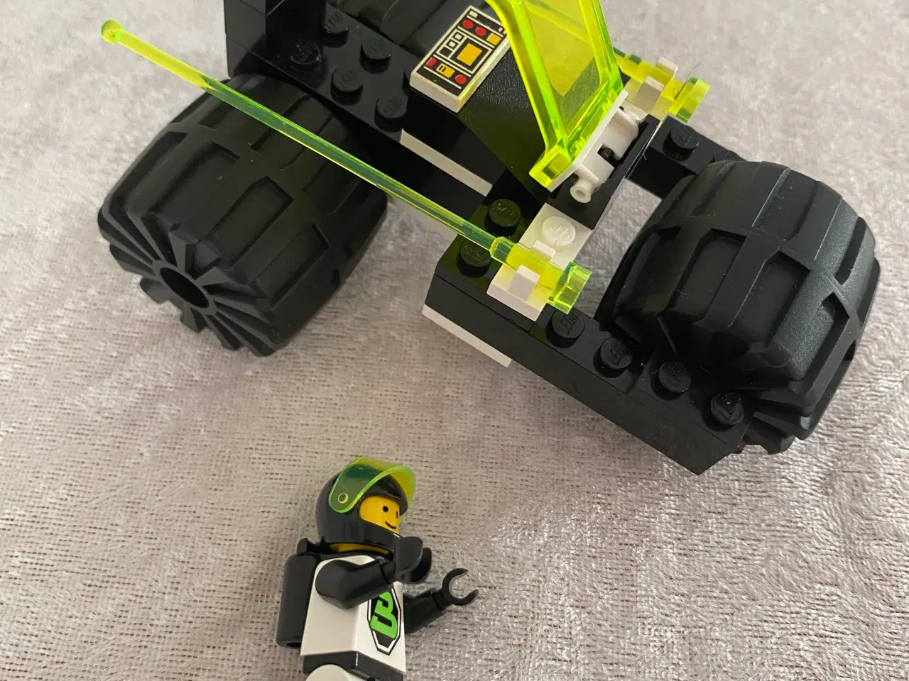 Billede 2 - 🧱 LEGO 6851 - Tri-Wheeled Tyrax (1991)