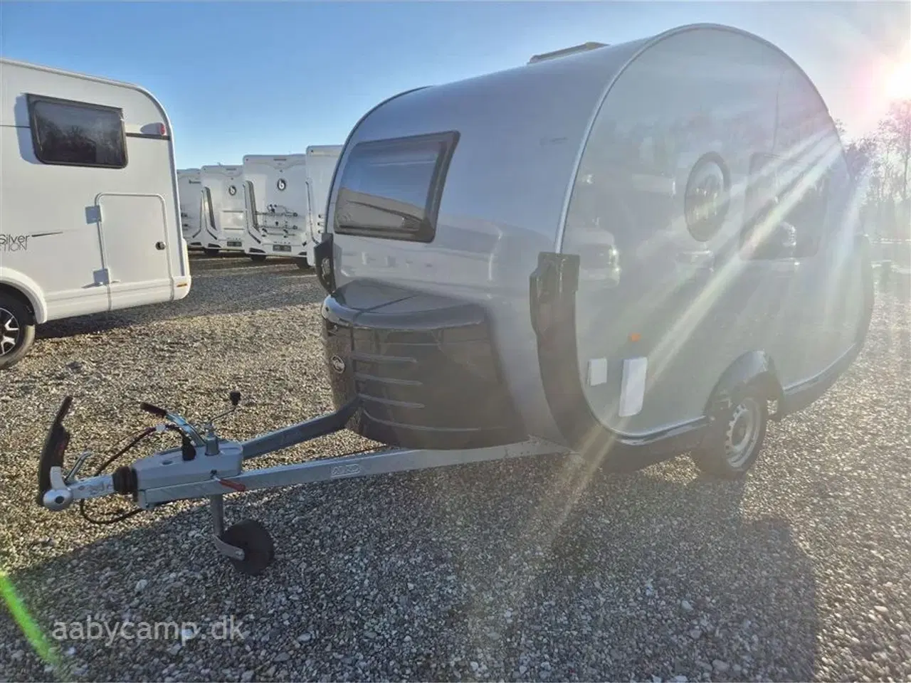 Billede 4 - 2025 - Tabbert T@b 320 RS   kompressor køleskab. forberedt til cykelstativ bag på. 1000 Kg total.