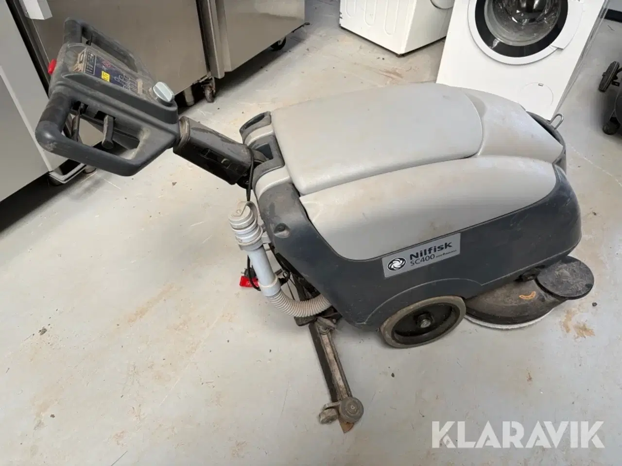 Billede 2 - Fejemaskine Nilfisk Sc400