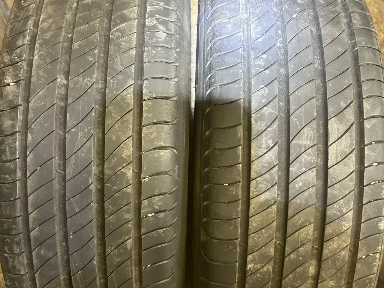 Billede 1 - Michelin sommerdæk 215-55-17