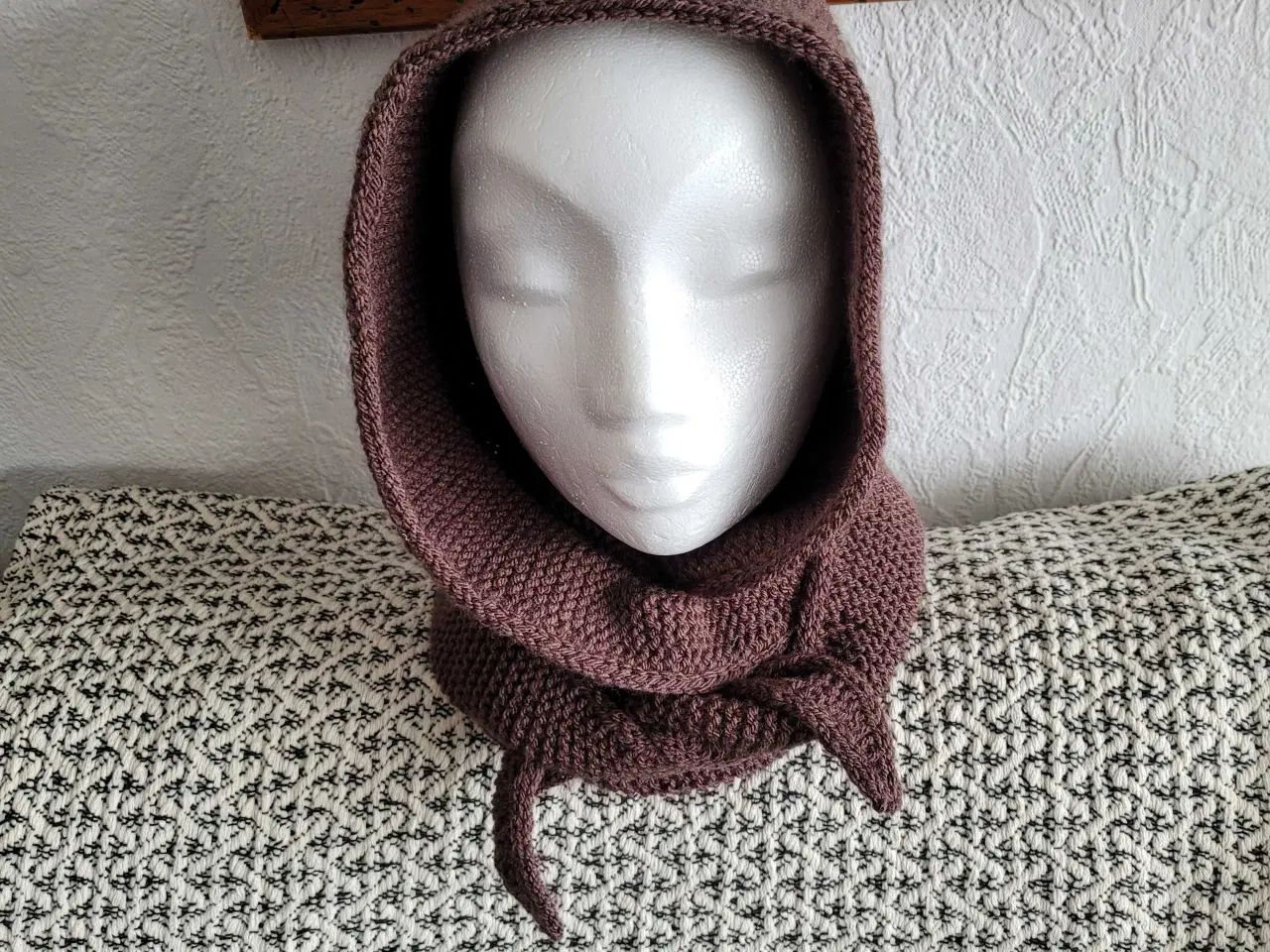 Billede 2 - Tørklæde med hue 