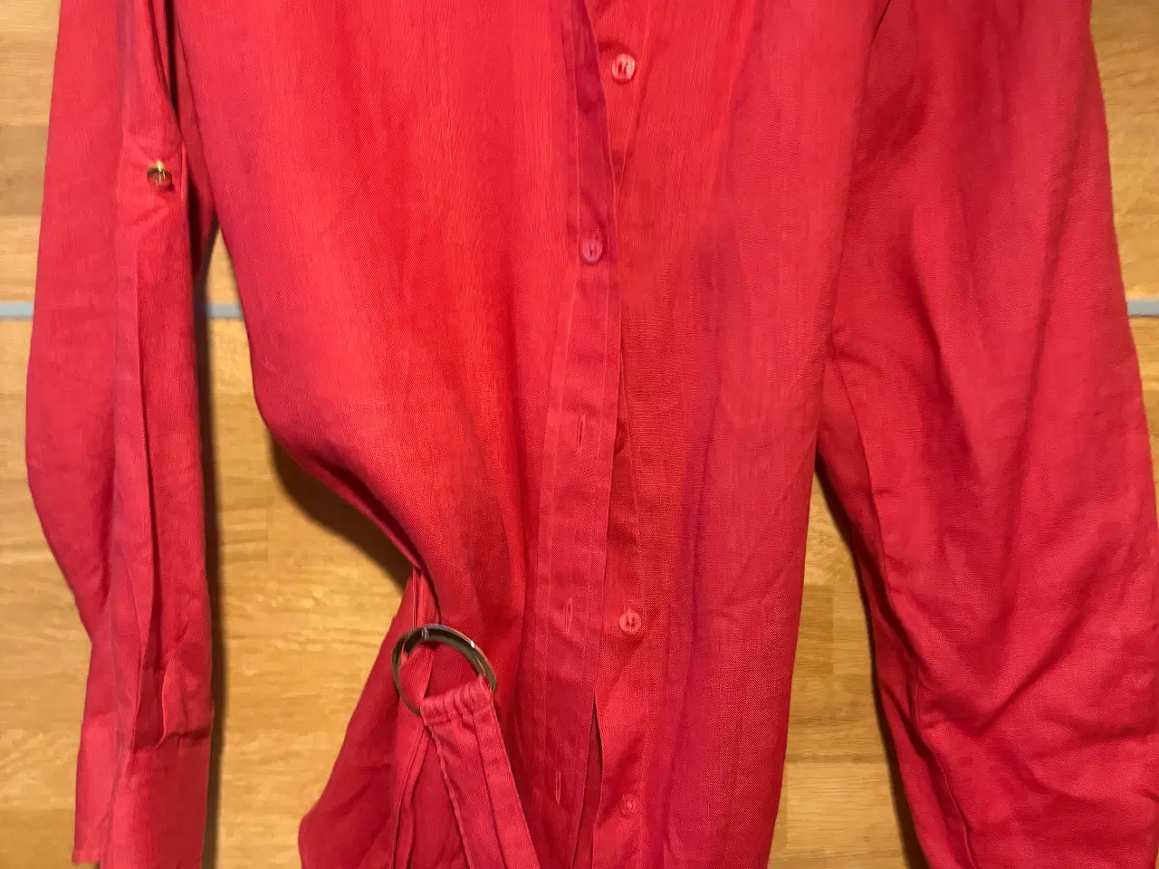 Billede 6 - Skjorte  rød/ hør