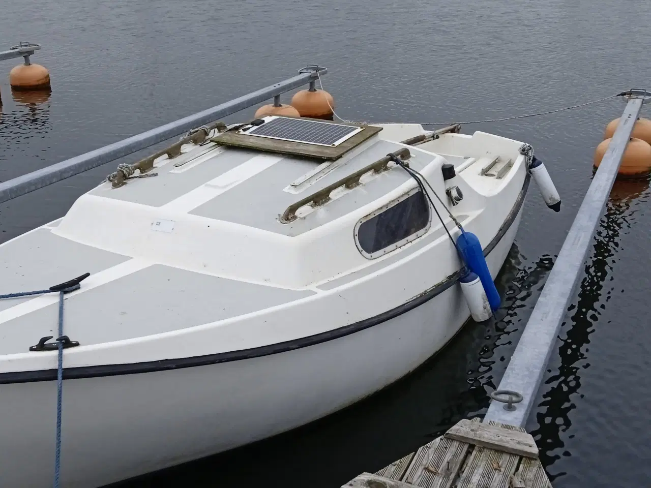 Billede 2 - båd,med indbygget 8 hk indbygget sabb motor