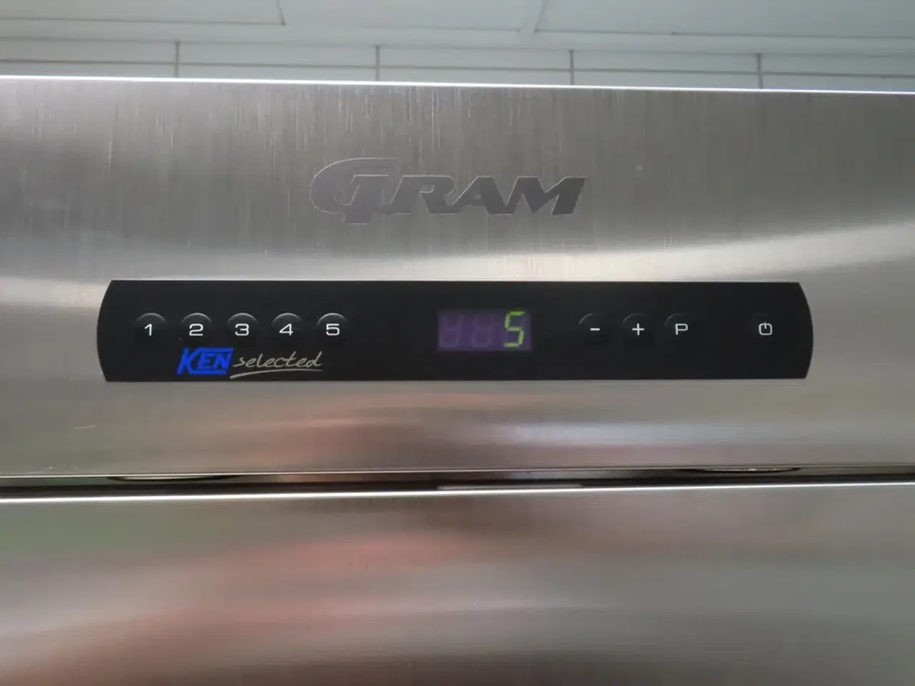 Billede 3 - Industrikøleskab GRAM MIDI K 625 RSG