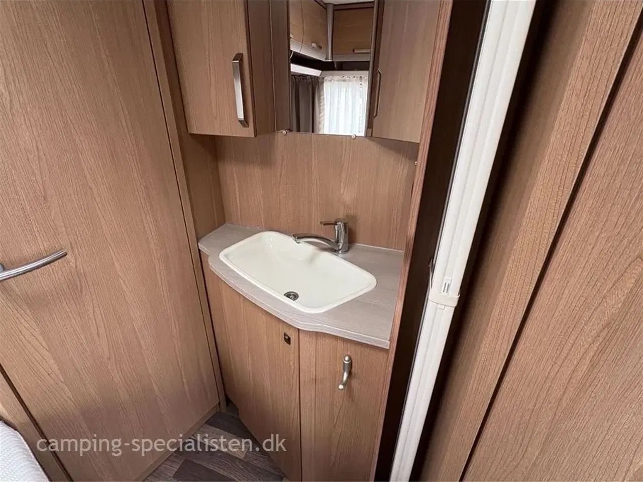 Billede 9 - 2016 - Knaus Sport 450 FU   Knaus Sport 450 FU 2016 - Se den nu hos Camping-Specialisten.dk