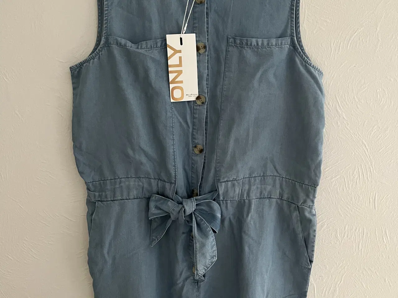 Billede 1 - HELT NY - ONLY shortsdragt str. XL