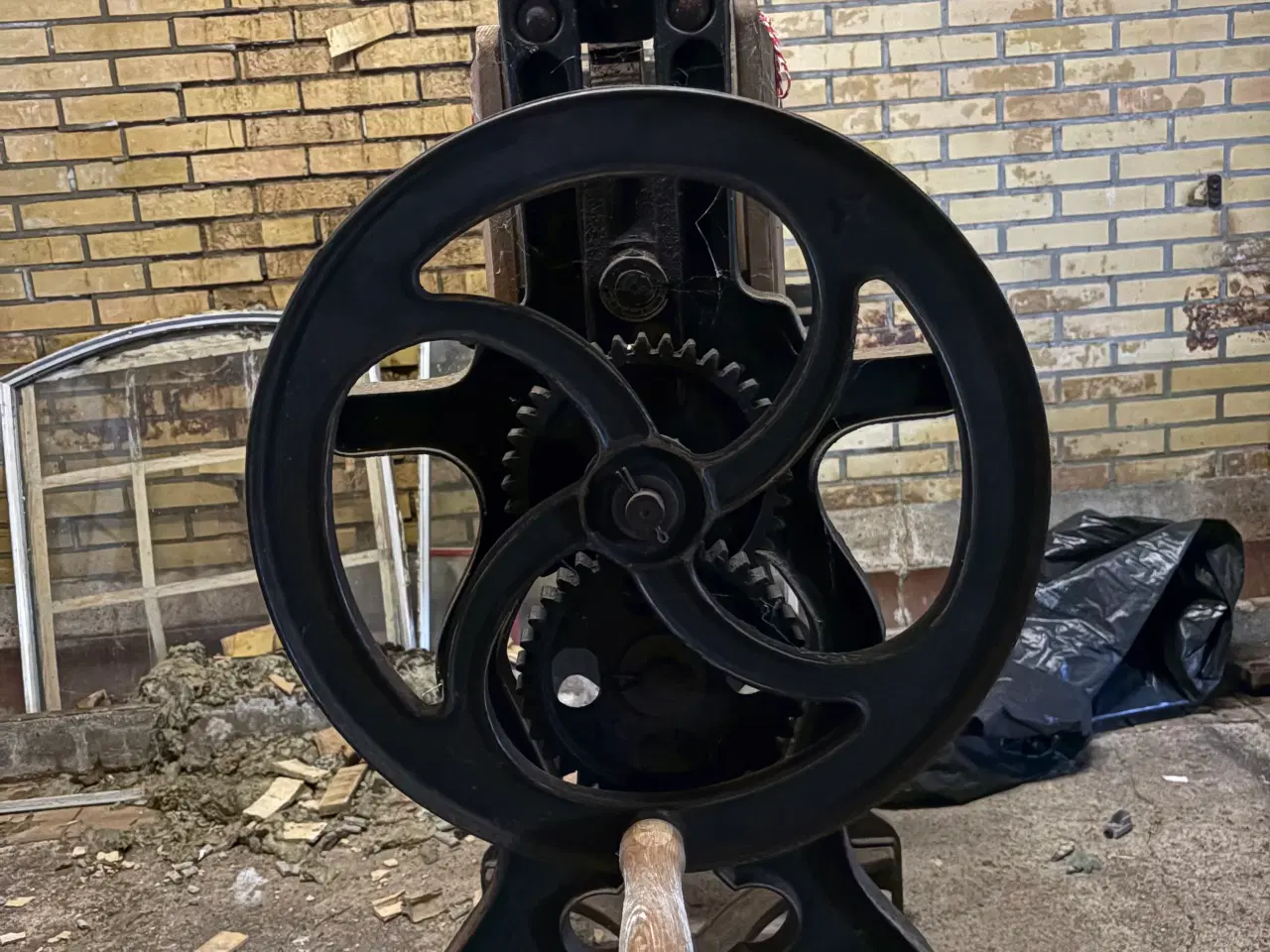 Billede 2 - Antik hånddrevet presse i støbejern