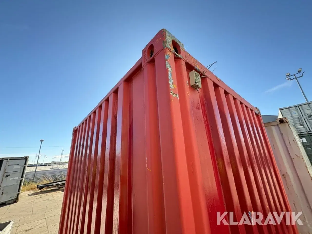 Billede 10 - Container 8 fods Isoleret