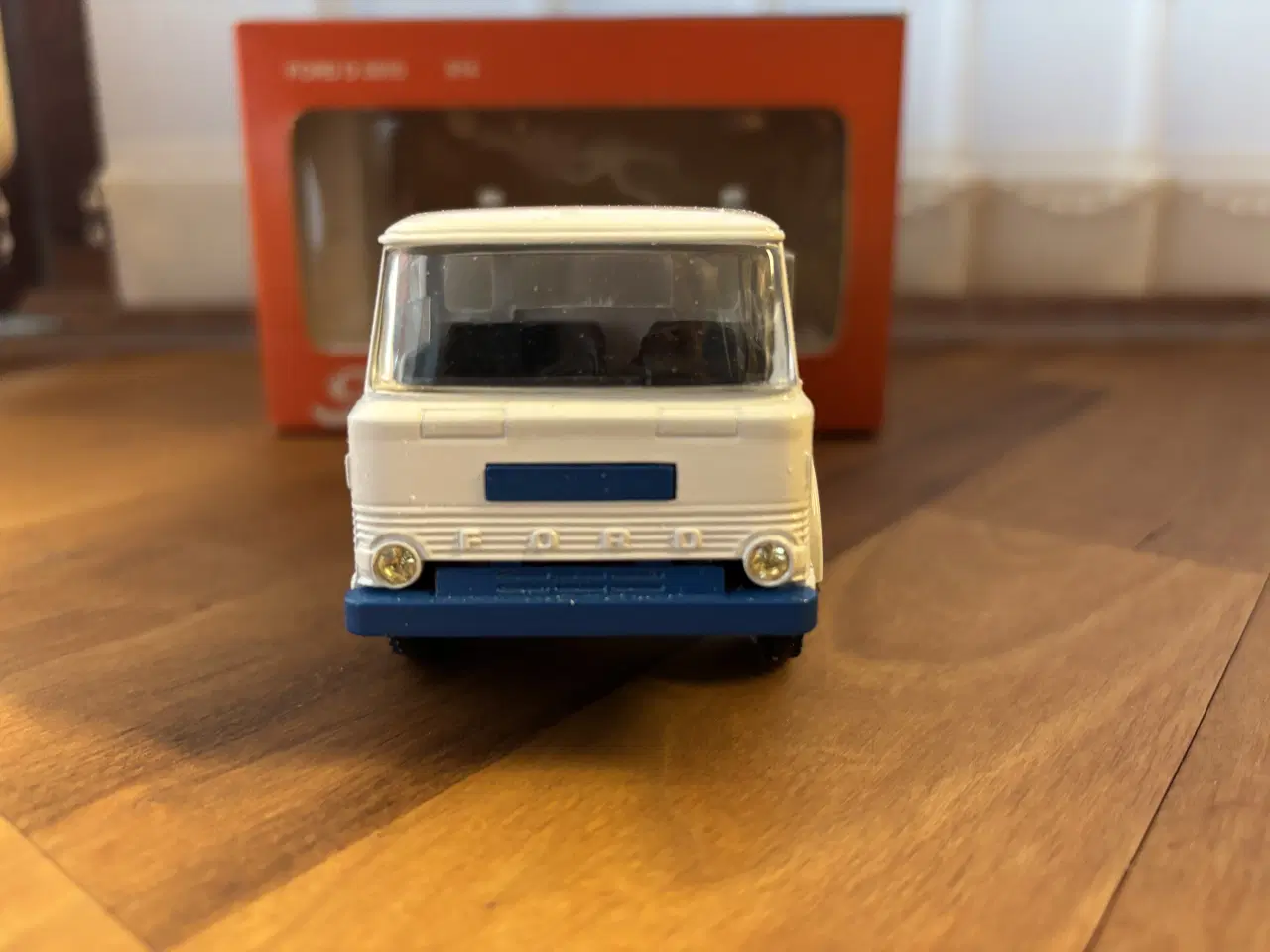 Billede 5 - Tekno Ford D-800