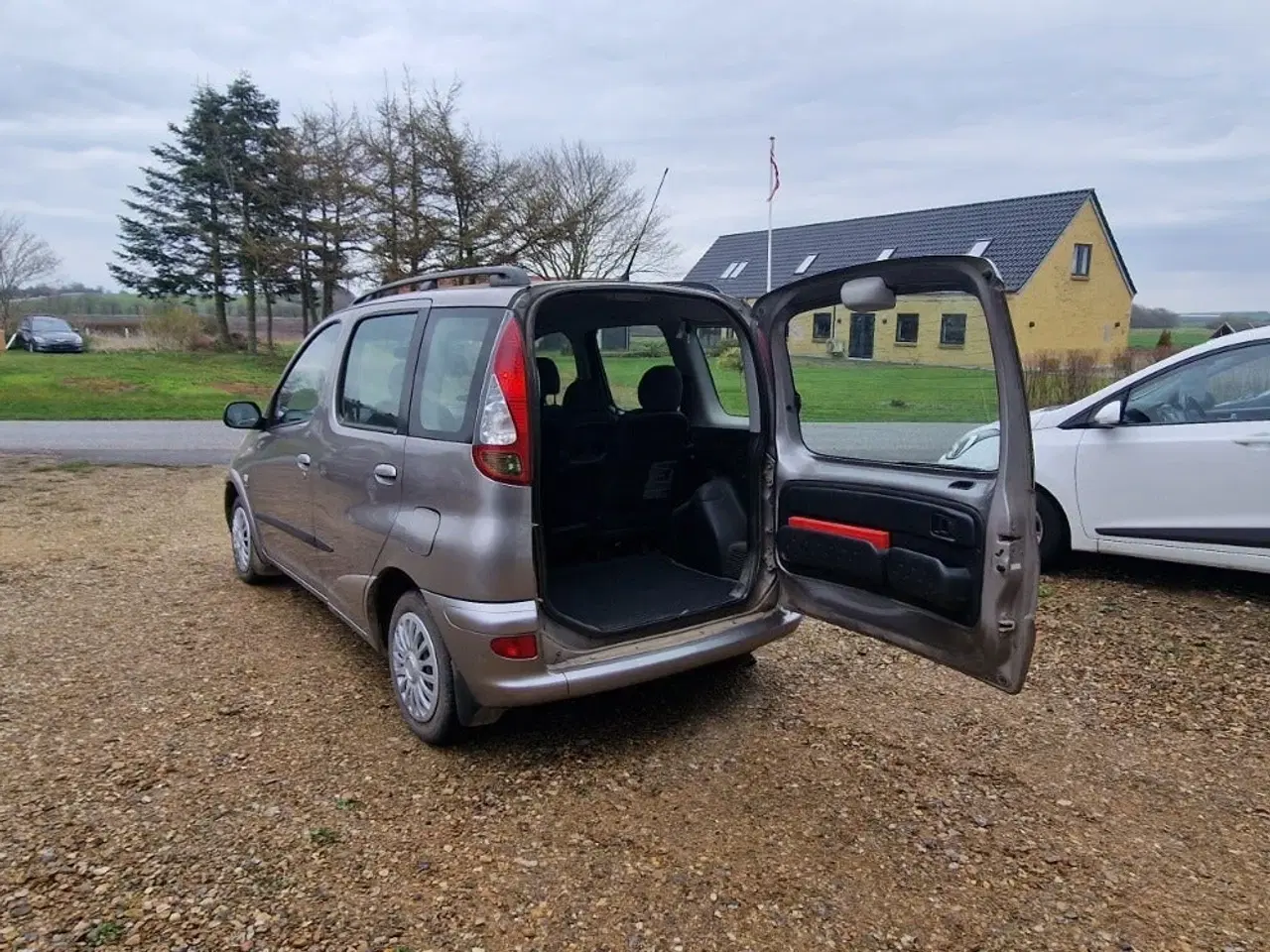 Billede 15 - Toyota Yaris Verso 1,5 Sol