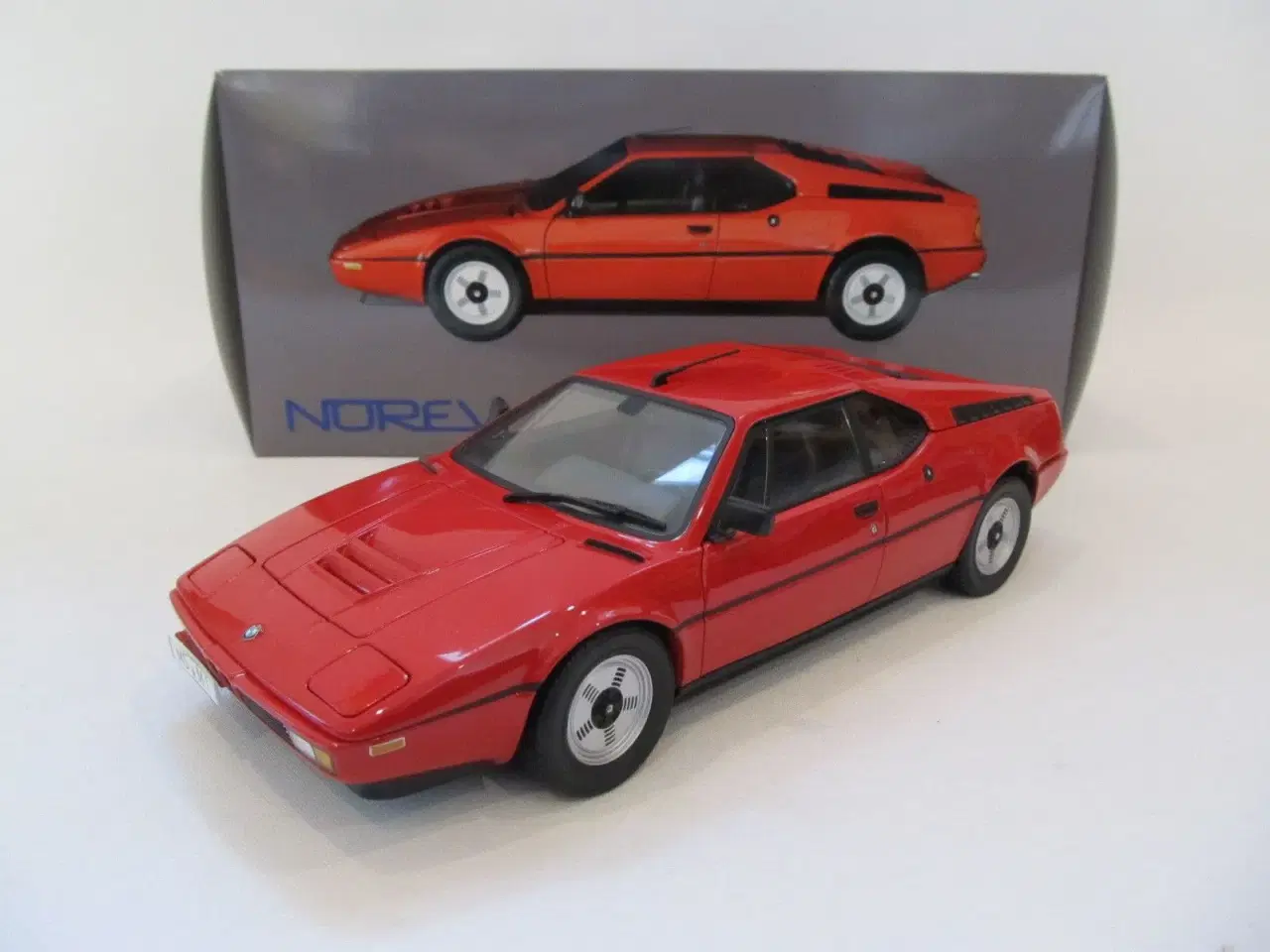 Billede 1 - 1978 BMW M1 - 1:18  Farve: Rød 