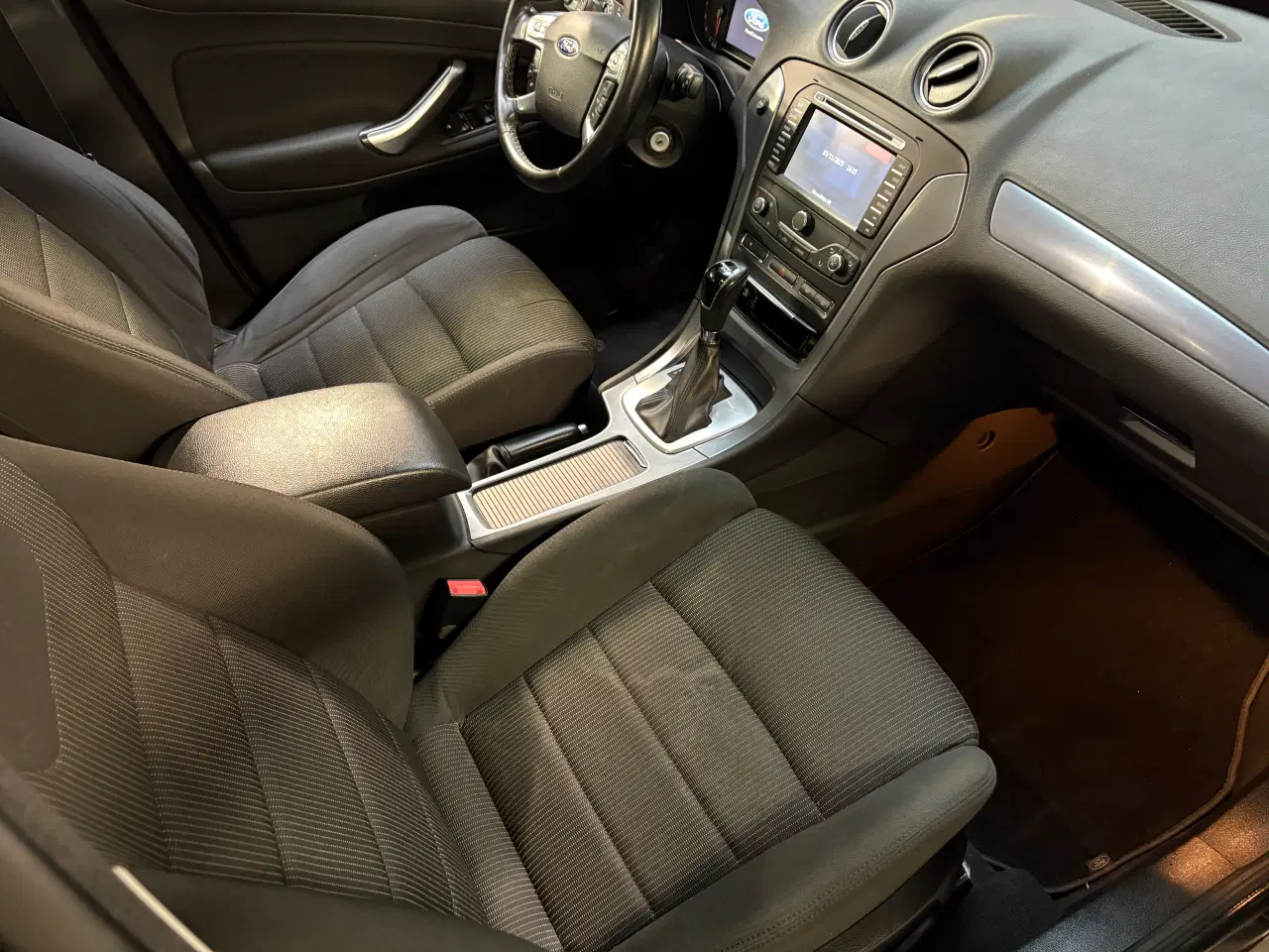 Billede 12 - Ford Mondeo 2,0i benzin St.Car aut.gear nysynet