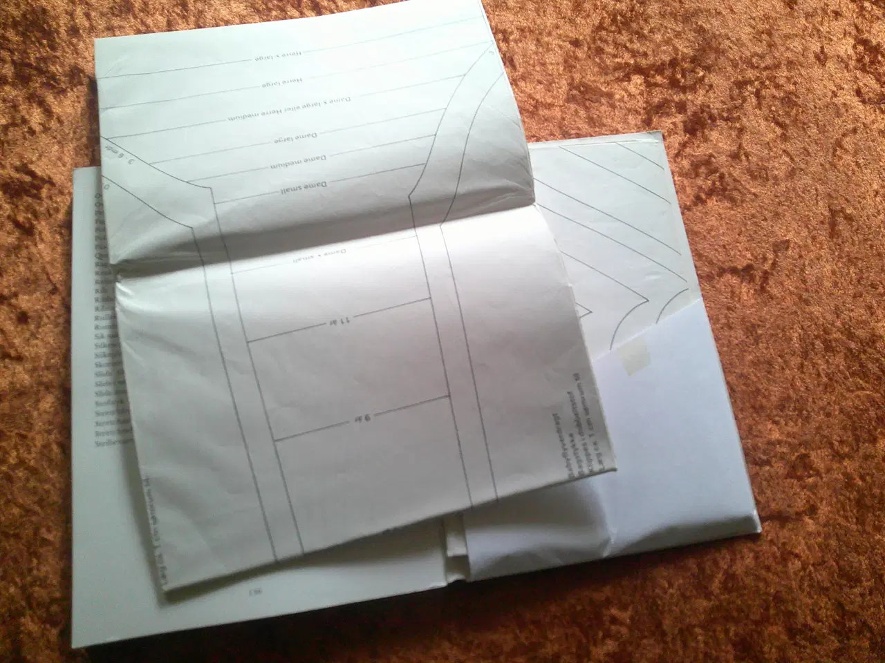 Billede 2 - Sy tøj af strikstoffer,  Åsa Lennartsson