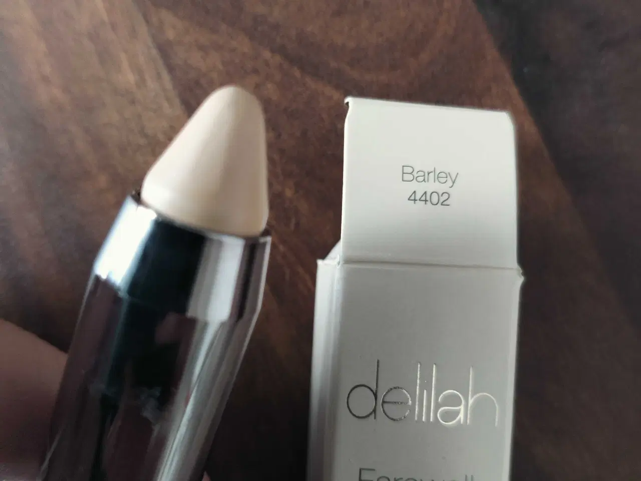 Billede 2 - Delilah Farewell Cream Concealer, Barley 4402