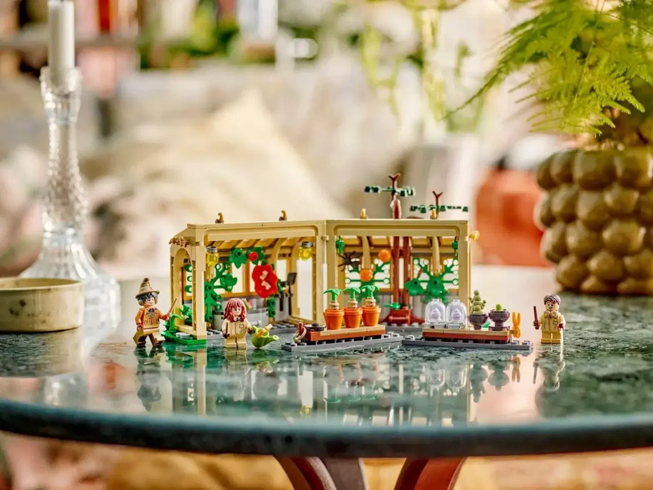 Billede 10 - LEGO Harry Potter Hogwarts slot – Urtebotanik-time (76445)