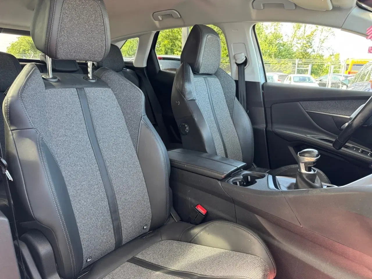 Billede 17 - Peugeot 3008 1,6 BlueHDi 120 Allure