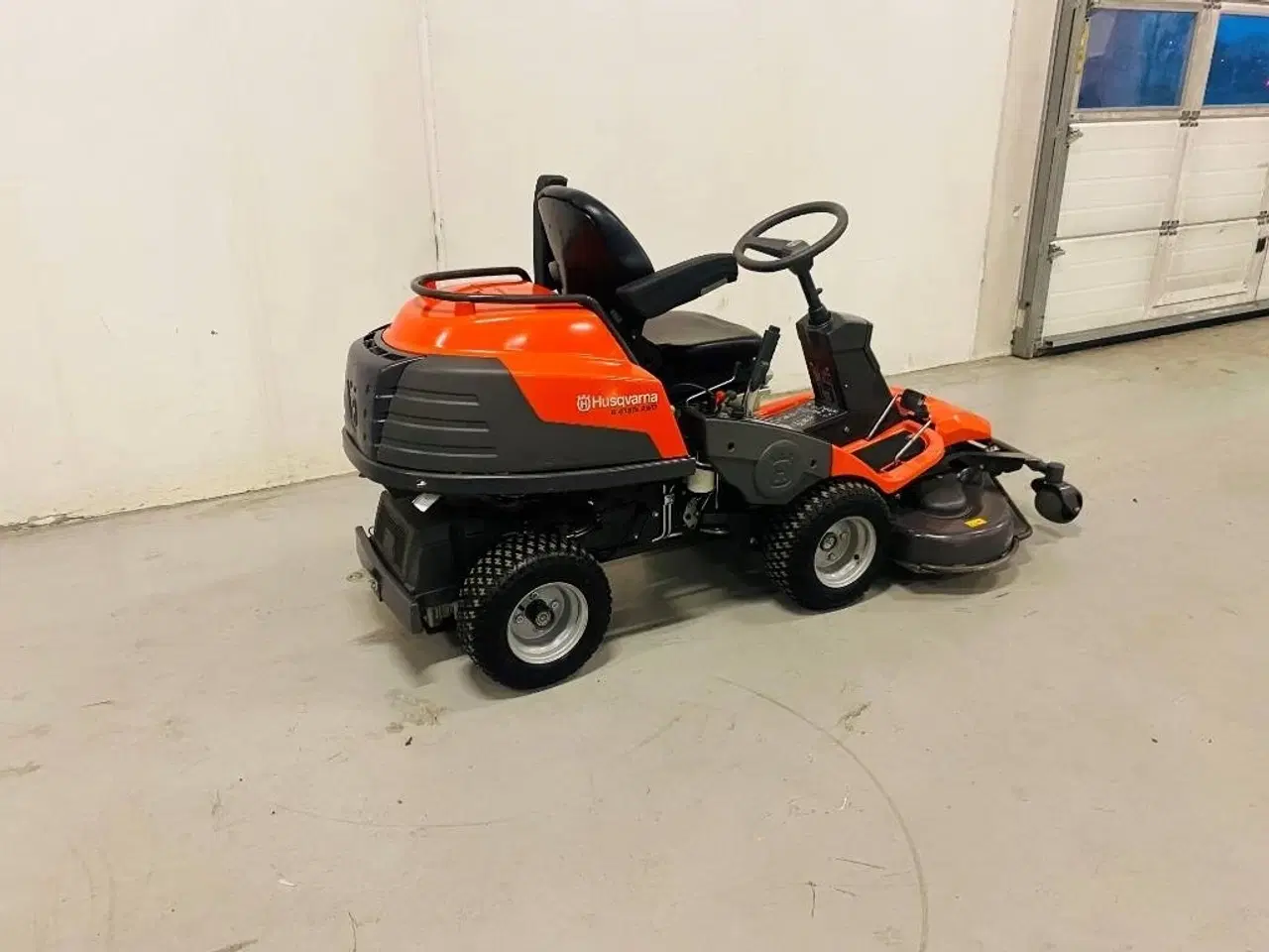 Billede 4 - Husqvarna R418Ts AWD