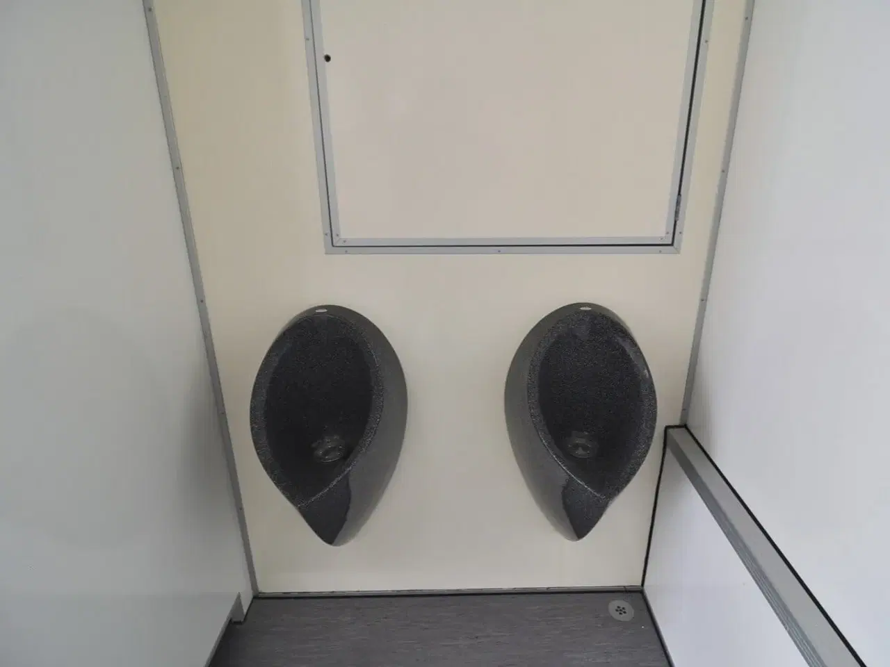 Billede 9 - Type 730: Herre-dame toiletvogn
